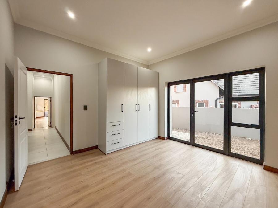 4 Bedroom Property for Sale in Landsmeer Residential Estate North West